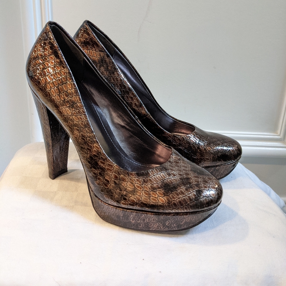 NWOT Calvin Klein heels